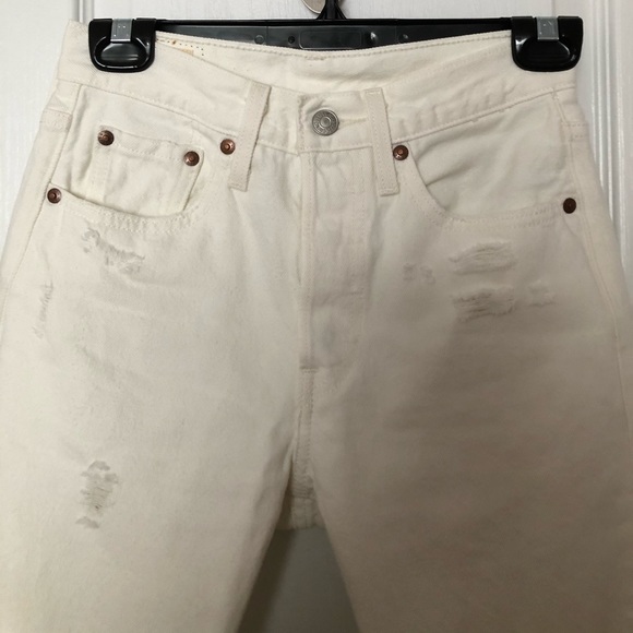 Levi’s white jeans - Picture 2 of 5